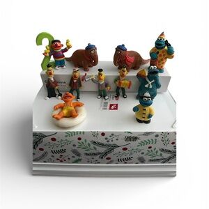 Lot Of 11 Vintage Muppets Figures